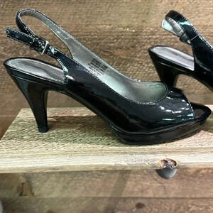 Bandolino- Black Patent Leather Peep Open Toe Sling Back Heel, Size 7.5